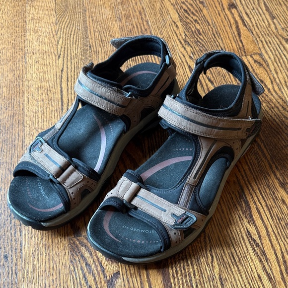 Abeo Men's 13 Tan and Black Velcro Adjustable Sandals - Picture 1 of 7
